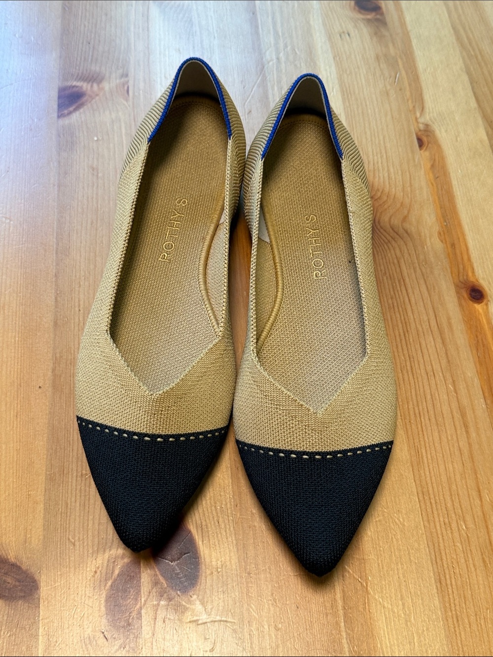 Rothy’s - Two-Tone Pointed Toe Flats in Tan and Black, great condition!